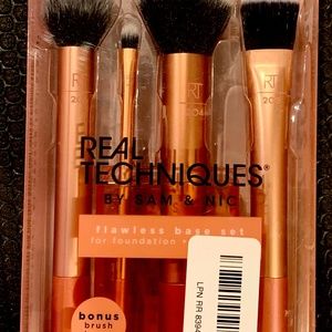 Real Techniques Flawless Base Set